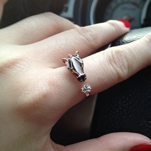 Niedlicher weiblicher Pferd offener verstellbarer Ring Goldfarbe Hochzeit Tierschmuck für Frauen