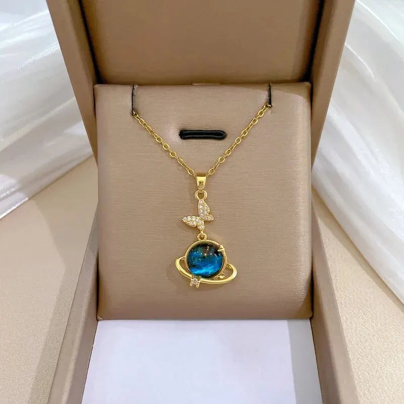 Licht Luxus Titan Stahl Stern Serie Halskette für Frauen Gold Farbe Planet Mond Astronaut Anhänger Halsketten Schmuck Geschenke