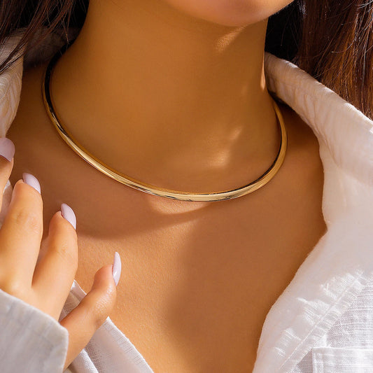 Ingemark Vintage Eisen Metall Drehmomente Halsband Halskette für Frauen Goth Gold Farbe Glatte Verstellbare Kette Modeschmuck Steampunk