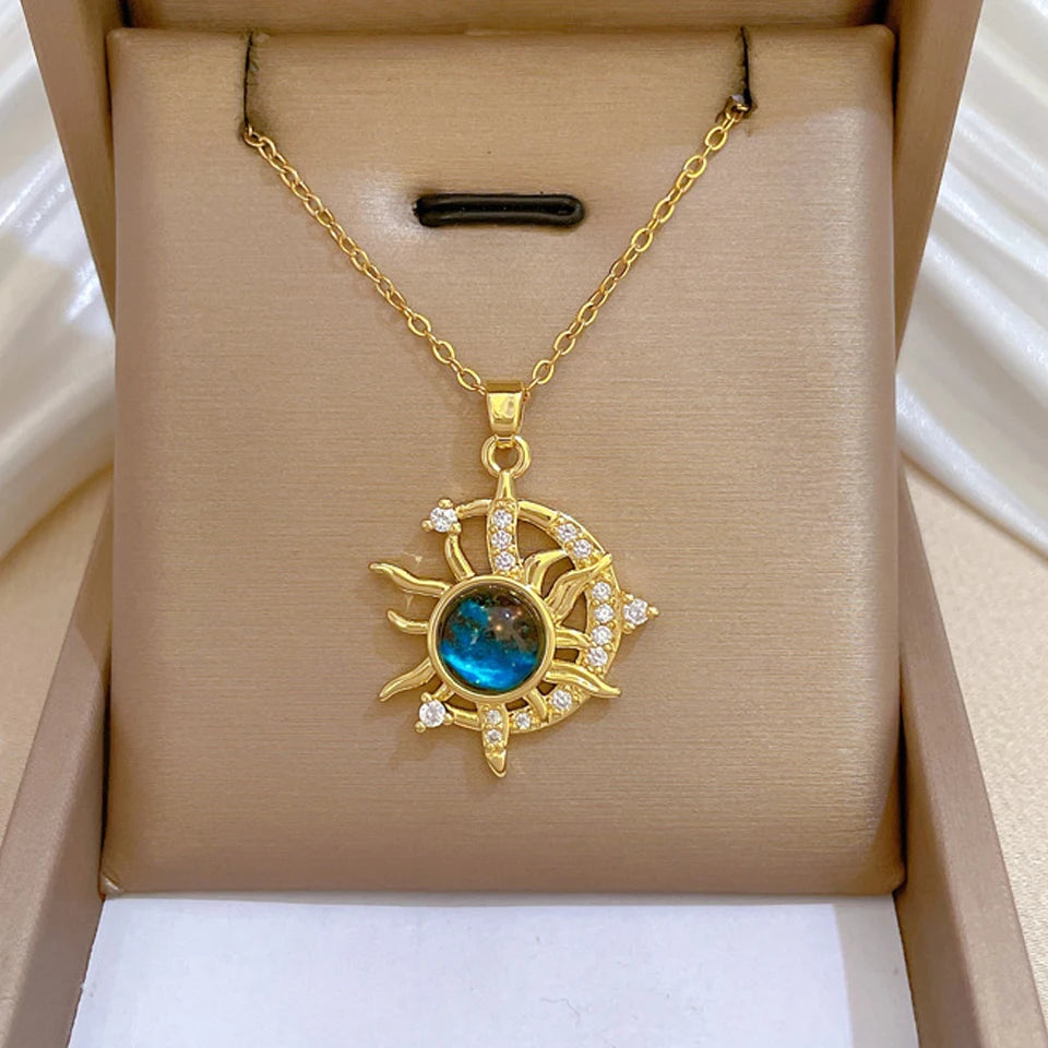 Licht Luxus Titan Stahl Stern Serie Halskette für Frauen Gold Farbe Planet Mond Astronaut Anhänger Halsketten Schmuck Geschenke